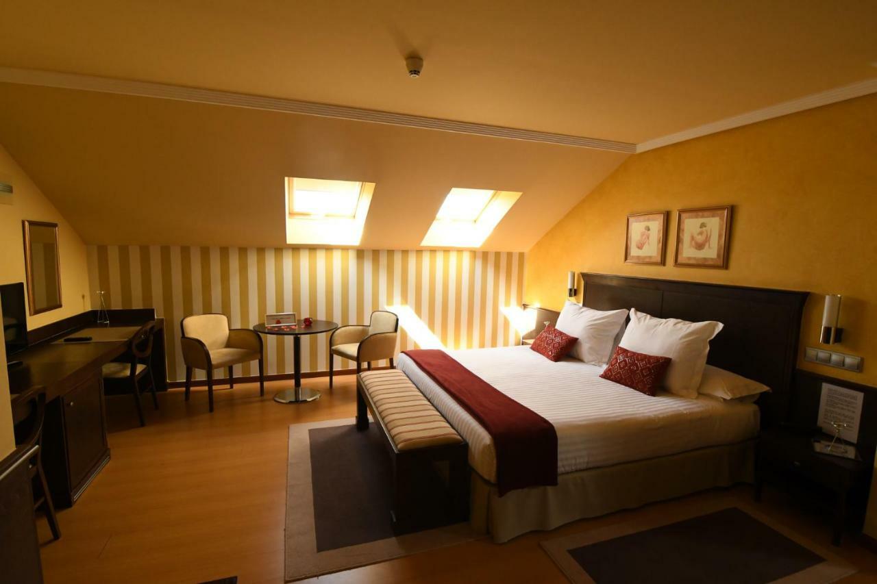 Hotel Miravalle Ourense Zewnętrze zdjęcie